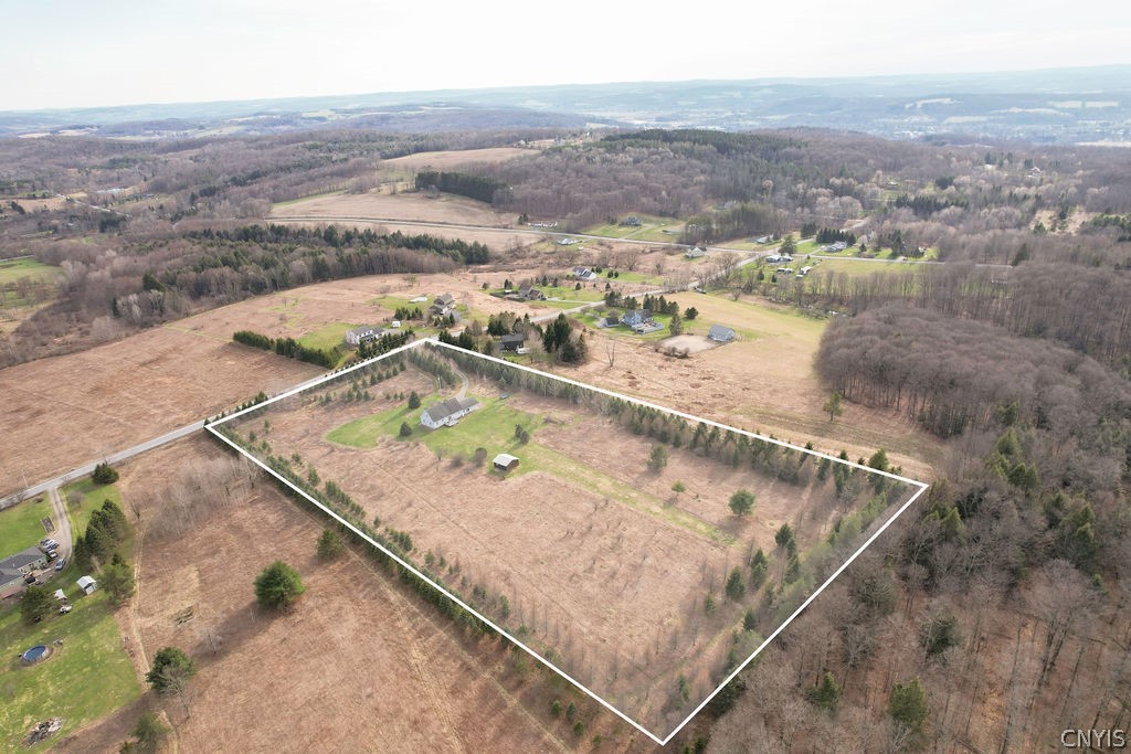 7499 Bonney Hill Road Madison, NY 13346 - Photo 5 of 33