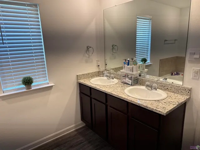 $290,000 | 35556 Grovemont Drive, Walker, LA 70785