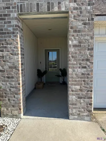 $290,000 | 35556 Grovemont Drive, Walker, LA 70785