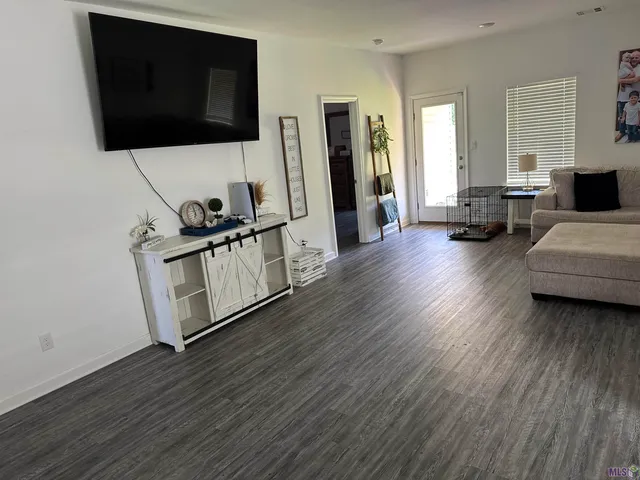 $290,000 | 35556 Grovemont Drive, Walker, LA 70785