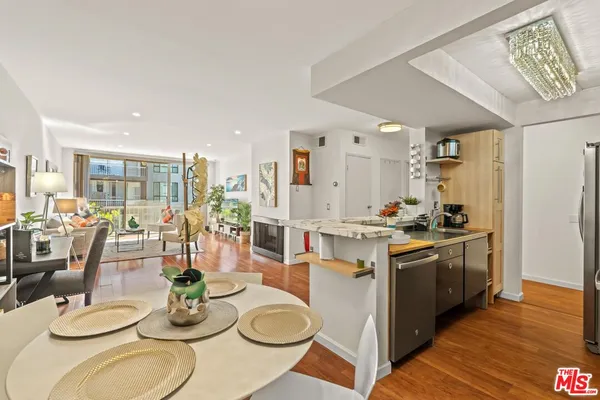 $2,400 | 1745 Camino Palmero Street, Unit 420, Los Angeles, CA 90046