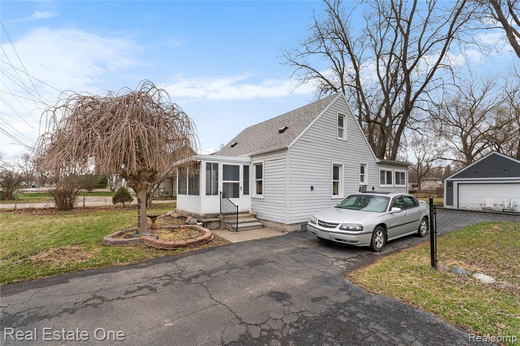 26170 Wick Road Taylor, MI 48180 - Photo 2 of 16