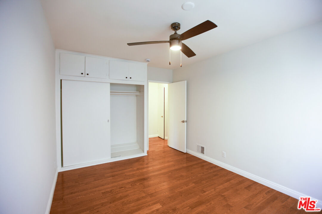 1323 South Ridgeley Drive, Unit 2 Los Angeles, CA 90019 - Photo 7 of 11 a view of empty room