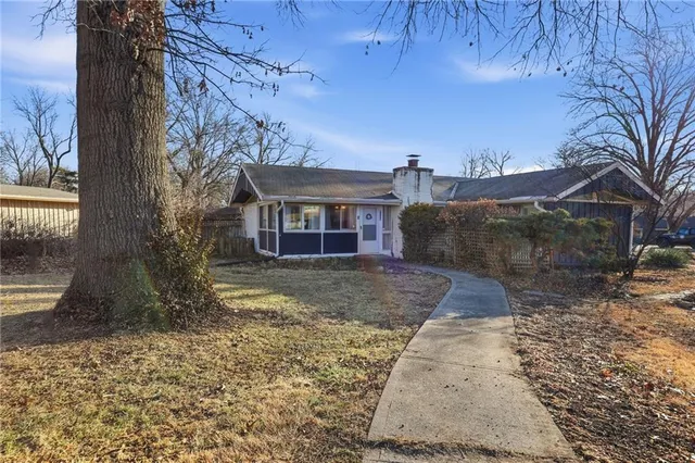 $225,000 | 7725 Lamar Avenue, Prairie Village, KS 66208