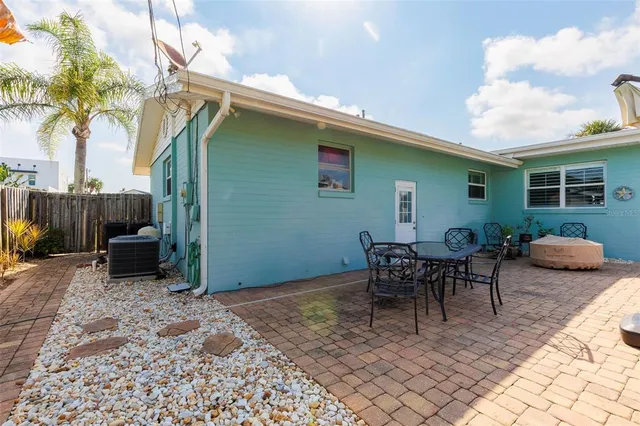 a view of a flower in a garden