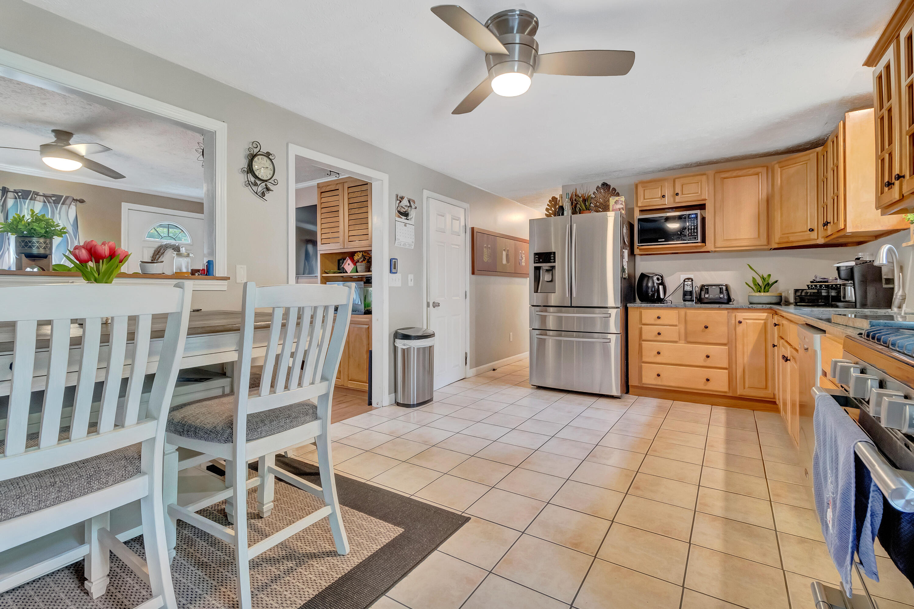 62 Pheasant Run Road East Waterboro, ME 04030 - Photo 3 of 14 Pheasant Run Kitchen