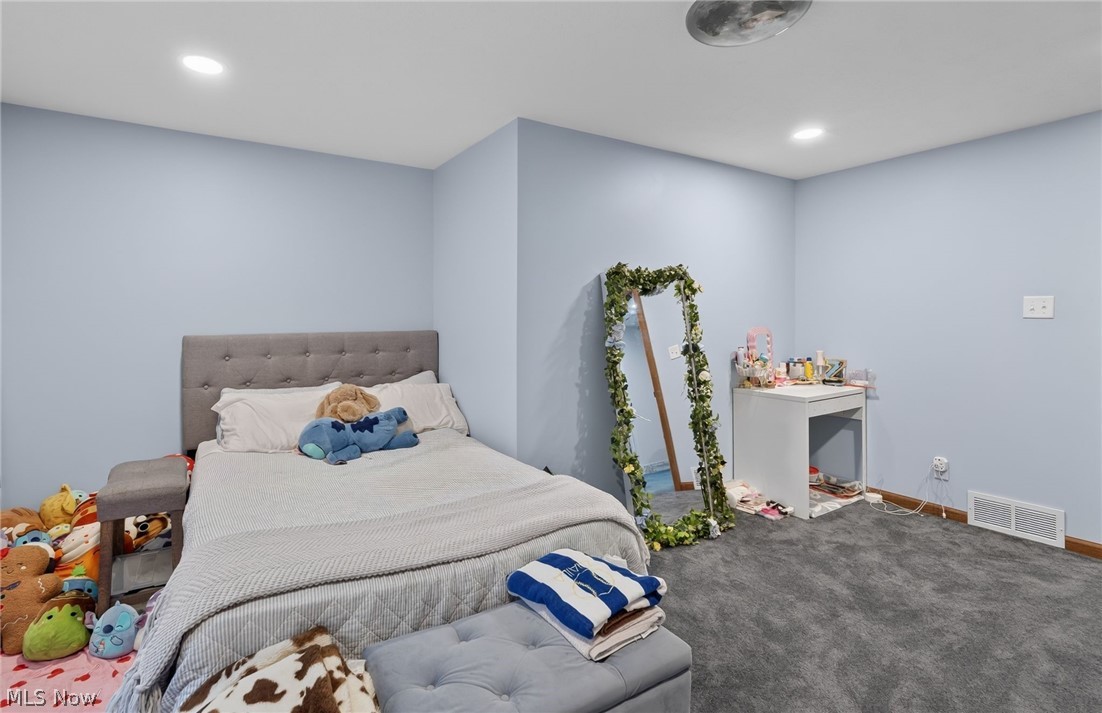 598 Randolph Road Mogadore, OH 44260 - Photo 25 of 46 Plush gray carpet, recessed ceiling lighting, and light blue wall finish