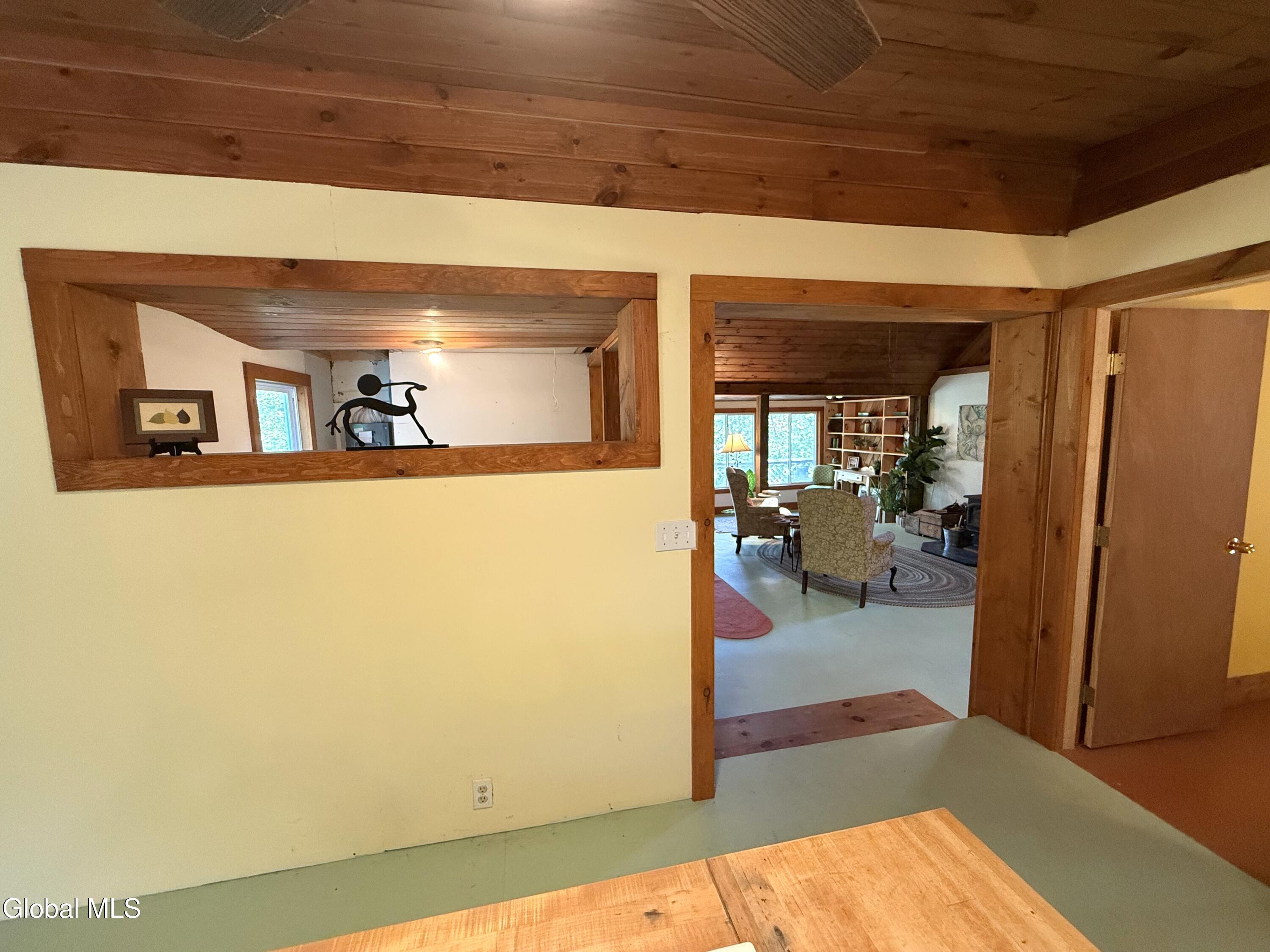 40 Seneca Road Sand Lake, NY 12196 - Photo 15 of 44 13
