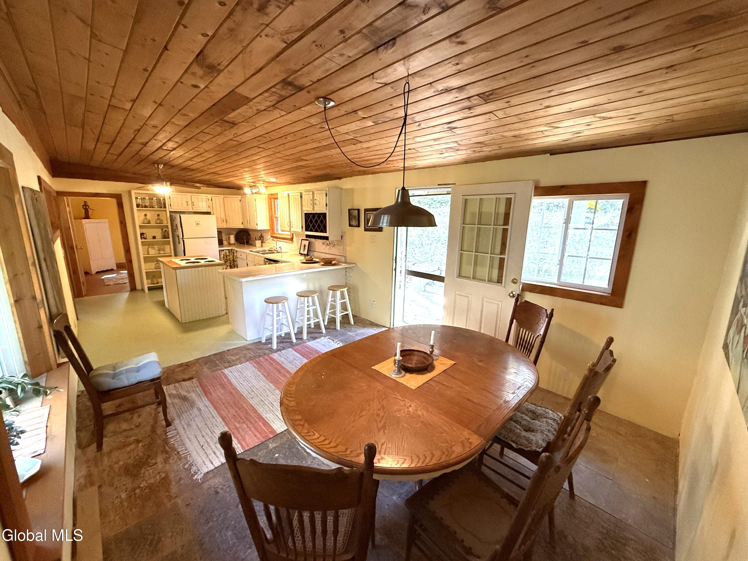 40 Seneca Road Sand Lake, NY 12196 - Photo 9 of 44 9