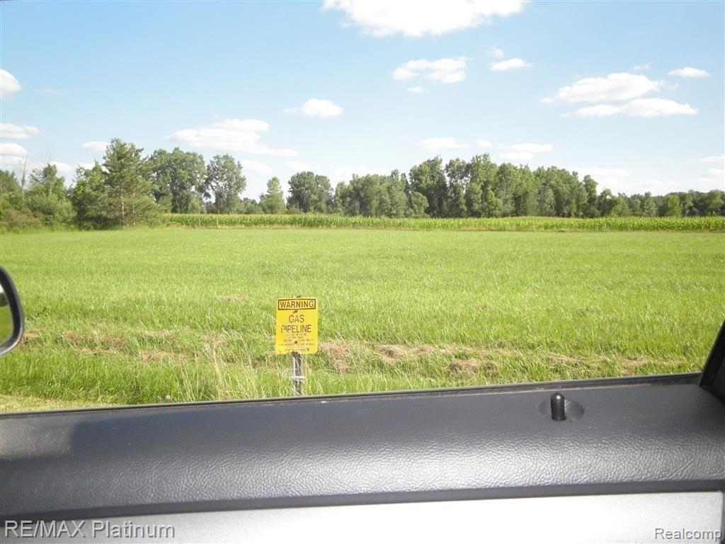 3901 North Burkhart Road Howell, MI 48855 - Photo 26 of 26 Nat'l Gas is at road
