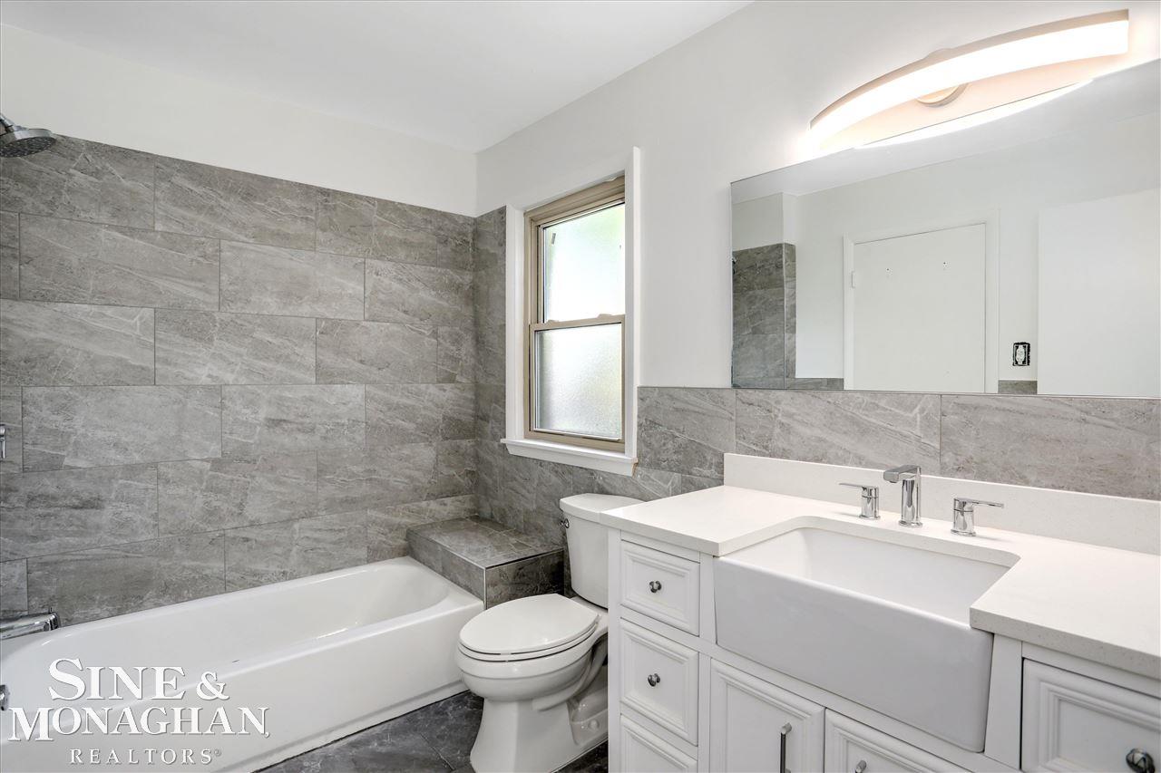 489 Shelbourne Road Grosse Pointe Farms, MI 48236 - Photo 12 of 28