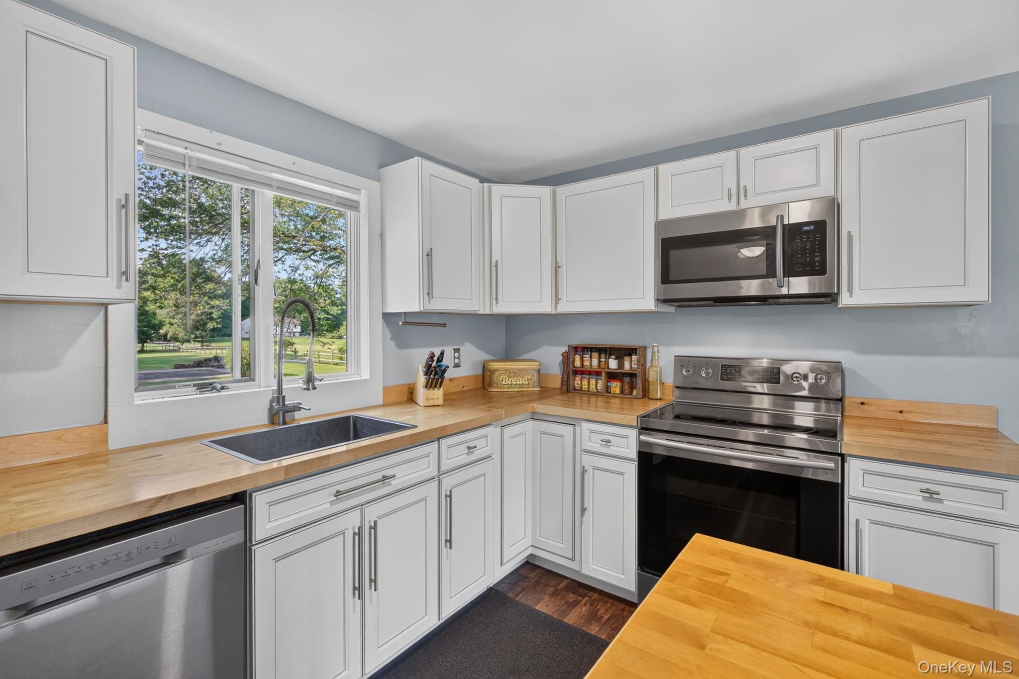 49 Bailey Road Montgomery, NY 12549 - Photo 6 of 48 Gallery Image 6