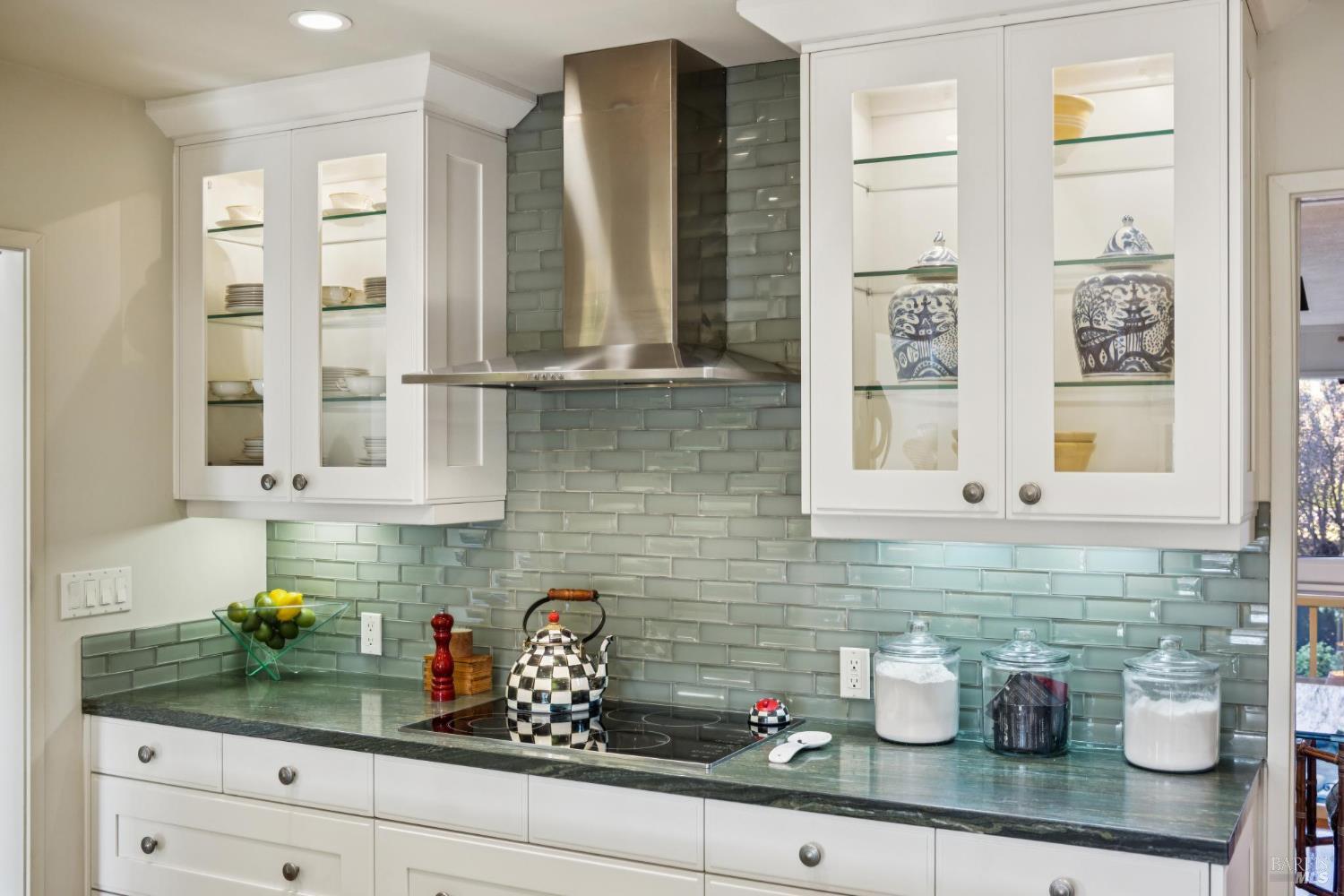 32 Greenside Way San Rafael, CA 94901 - Photo 14 of 63