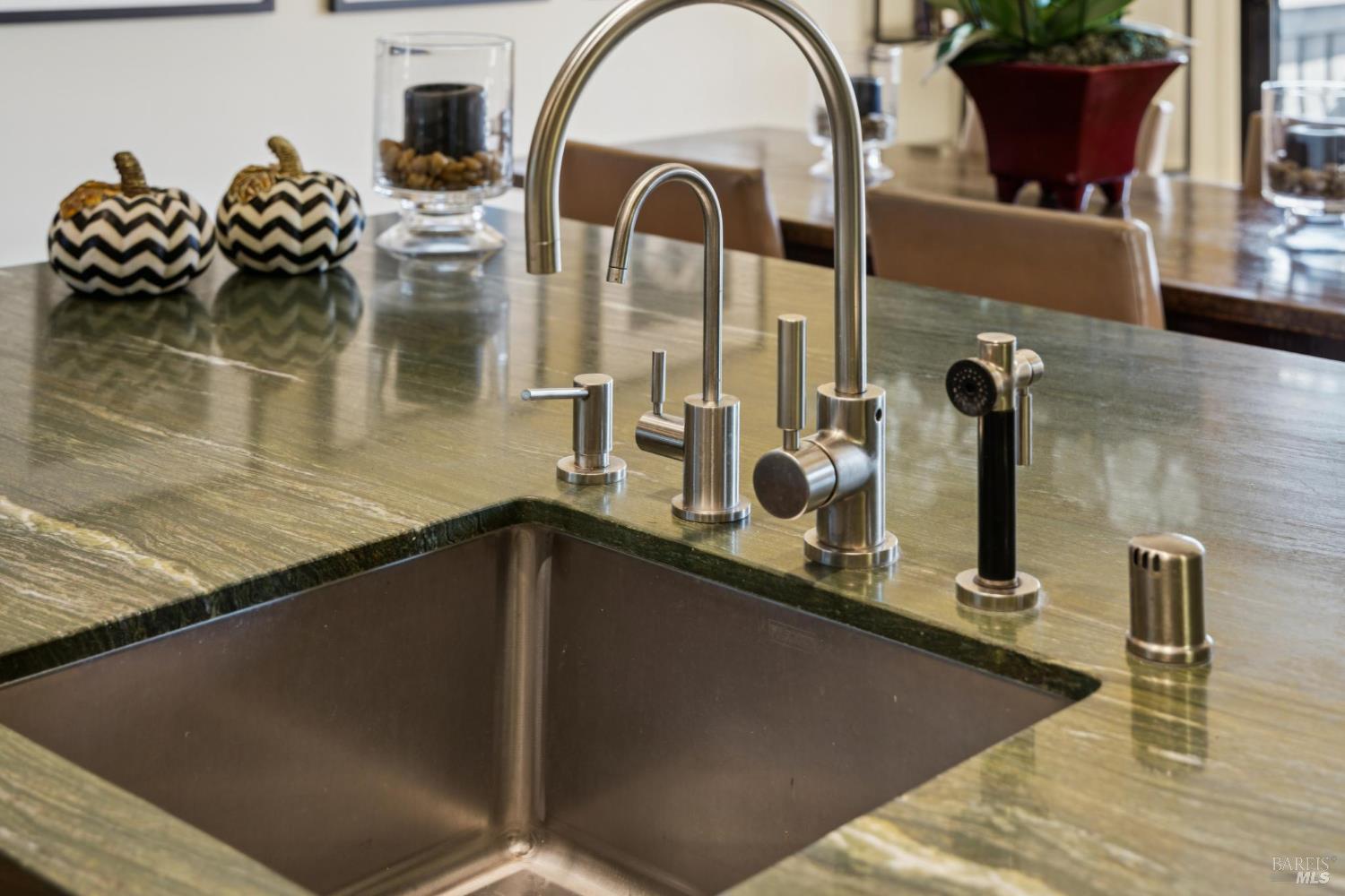 32 Greenside Way San Rafael, CA 94901 - Photo 19 of 63