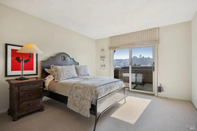 $1,198,000 | 32 Greenside Way, San Rafael, CA 94901