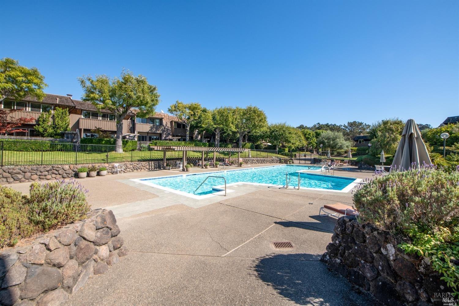 32 Greenside Way San Rafael, CA 94901 - Photo 53 of 63