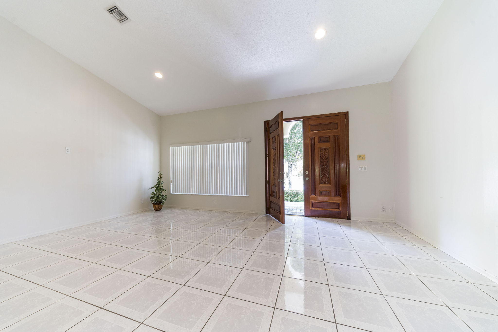 10994 Ravel Court Boca Raton, FL 33498 - Photo 12 of 70 10994+Ravel+Ct+Boca+Raton-63-large