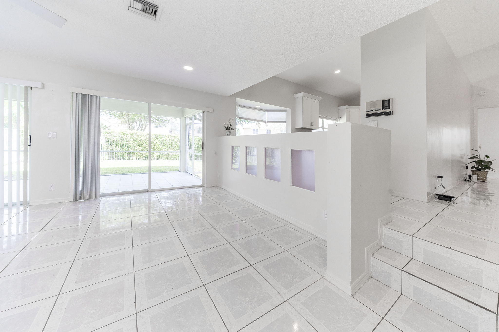 10994 Ravel Court Boca Raton, FL 33498 - Photo 20 of 70 10994+Ravel+Ct+Boca+Raton-26-large