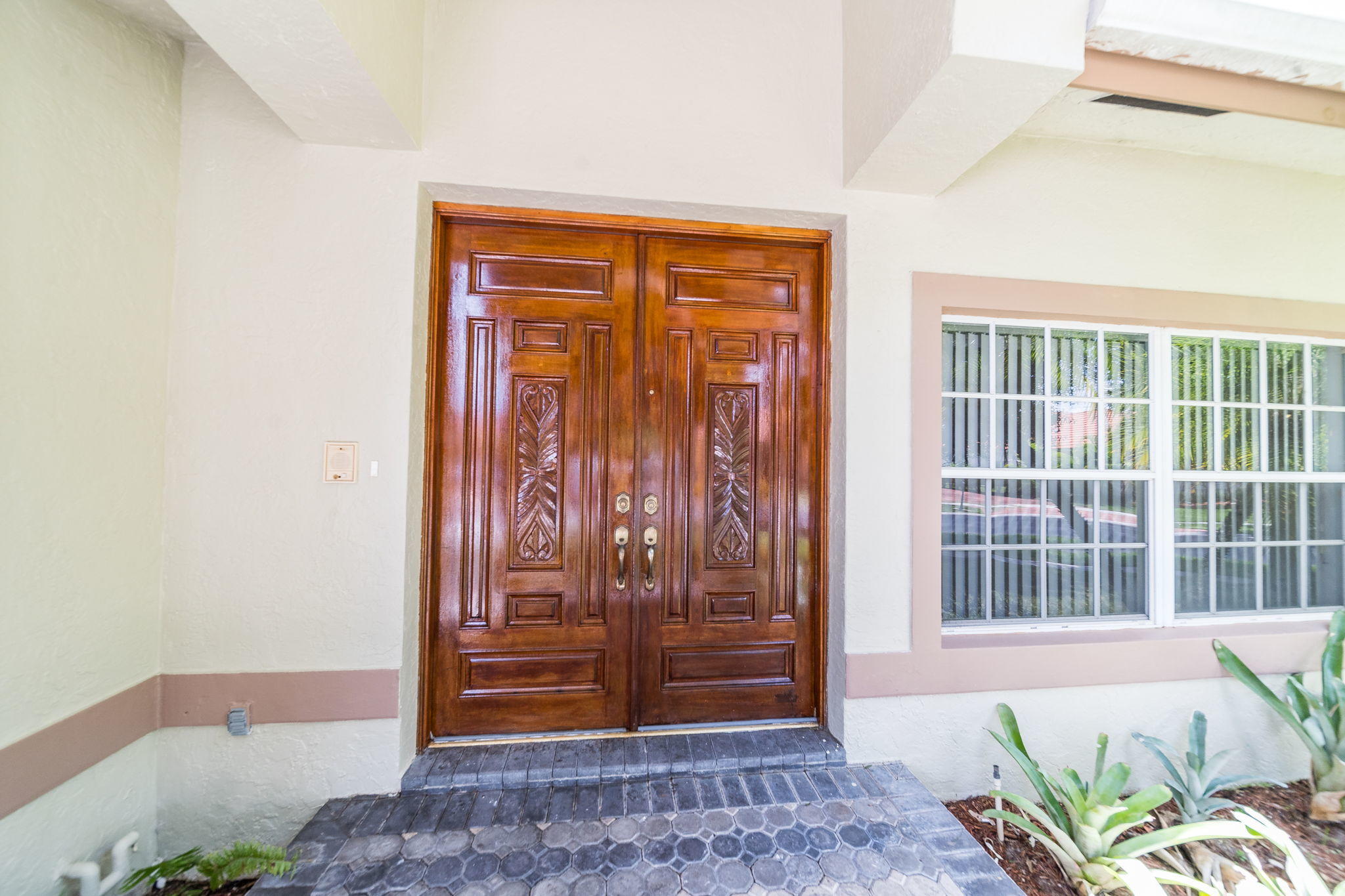 10994 Ravel Court Boca Raton, FL 33498 - Photo 5 of 70 10994+Ravel+Ct+Boca+Raton-11-large