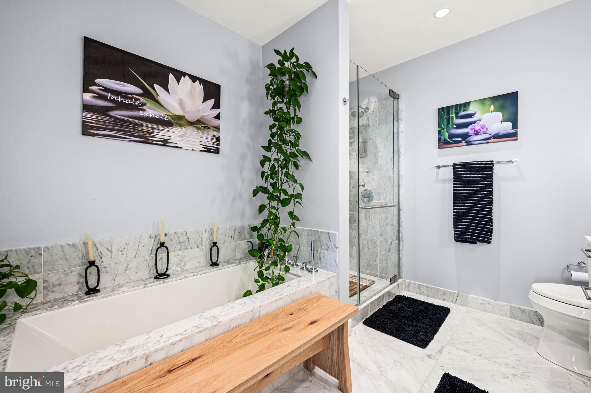 50 South 16th Street, Unit 5203 Philadelphia, PA 19103 - Photo 17 of 59 Primary Bathroom