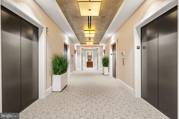 $750,000 | 50 South 16th Street, Unit 5203, Philadelphia, PA 19103