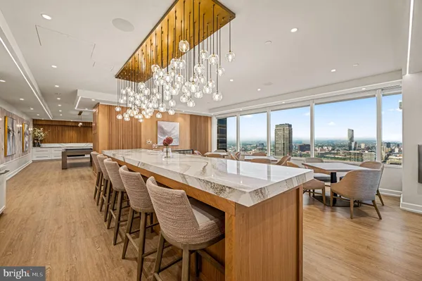 $750,000 | 50 South 16th Street, Unit 5203, Philadelphia, PA 19103