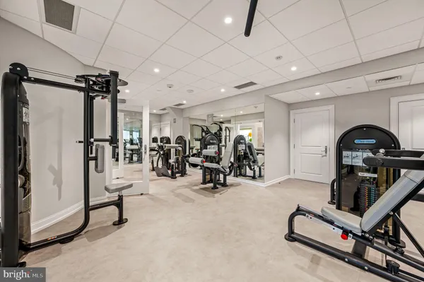 $750,000 | 50 South 16th Street, Unit 5203, Philadelphia, PA 19103