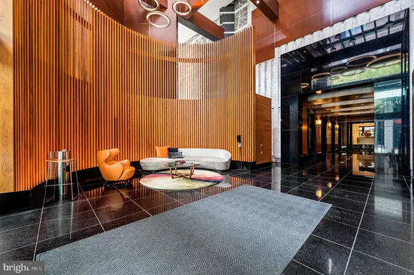 $750,000 | 50 South 16th Street, Unit 5203, Philadelphia, PA 19103