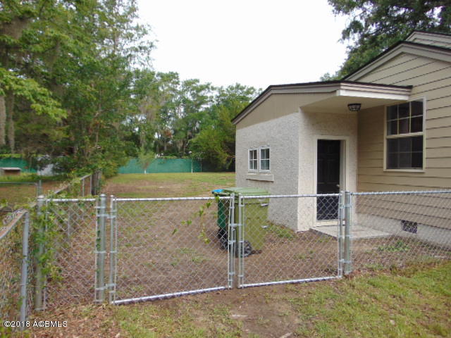 1613 Ritter Circle Port Royal, SC 29935 - Photo 4 of 49 DSC04138 - Copy