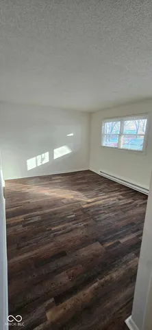 $999 | 570 Highway 52, Unit 8B, Fountaintown, IN 46130