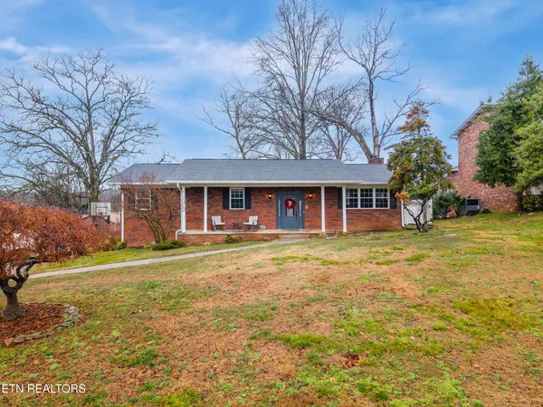 $449,900 | 2913 Staffordshire Boulevard, Powell, TN 37849
