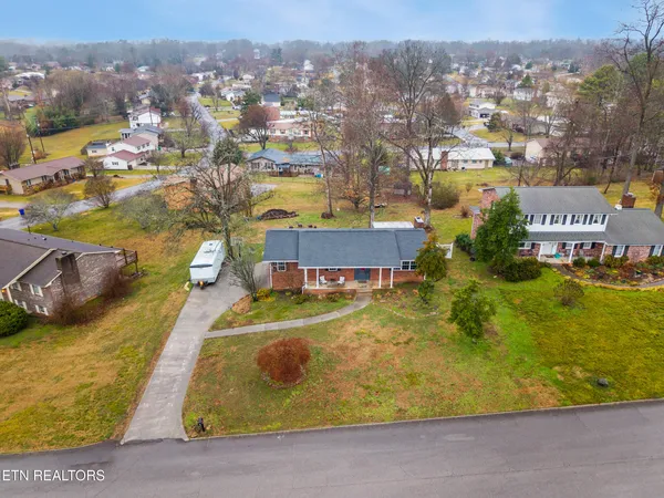 $449,900 | 2913 Staffordshire Boulevard, Powell, TN 37849