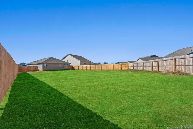 $275,000 | 137 Alameda Drive, Fredericksburg, TX 78624