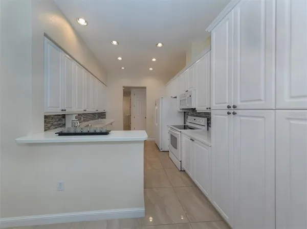 $5,900 | 5531 46th Court West, Unit 5531, Bradenton, FL 34210