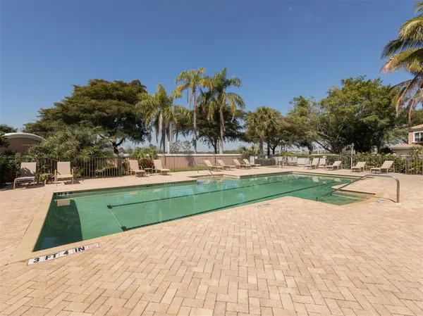 $5,900 | 5531 46th Court West, Unit 5531, Bradenton, FL 34210