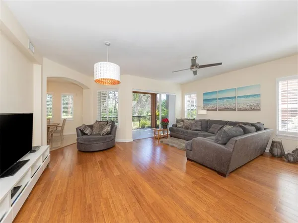 $5,900 | 5531 46th Court West, Unit 5531, Bradenton, FL 34210