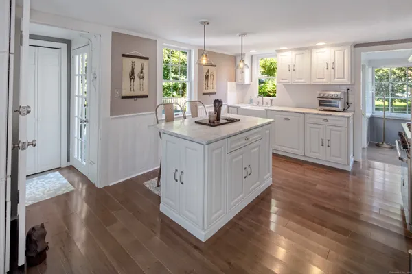 $1,699,000 | 160 Cedar Road, Fairfield, CT 06890