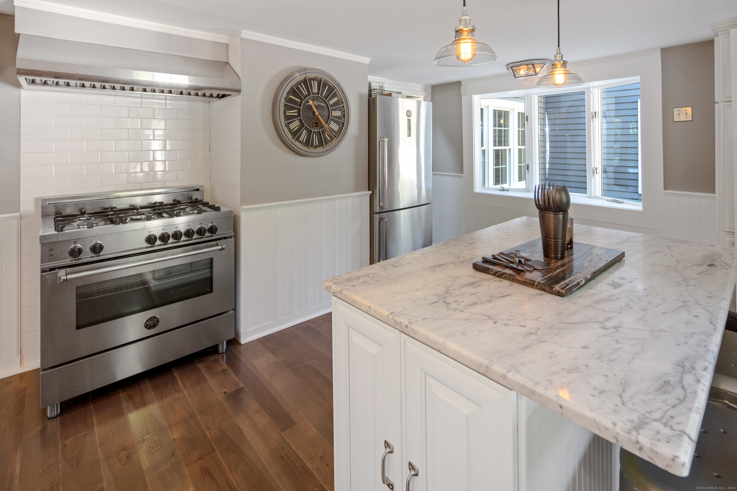 160 Cedar Road Fairfield, CT 06890 - Photo 16 of 37