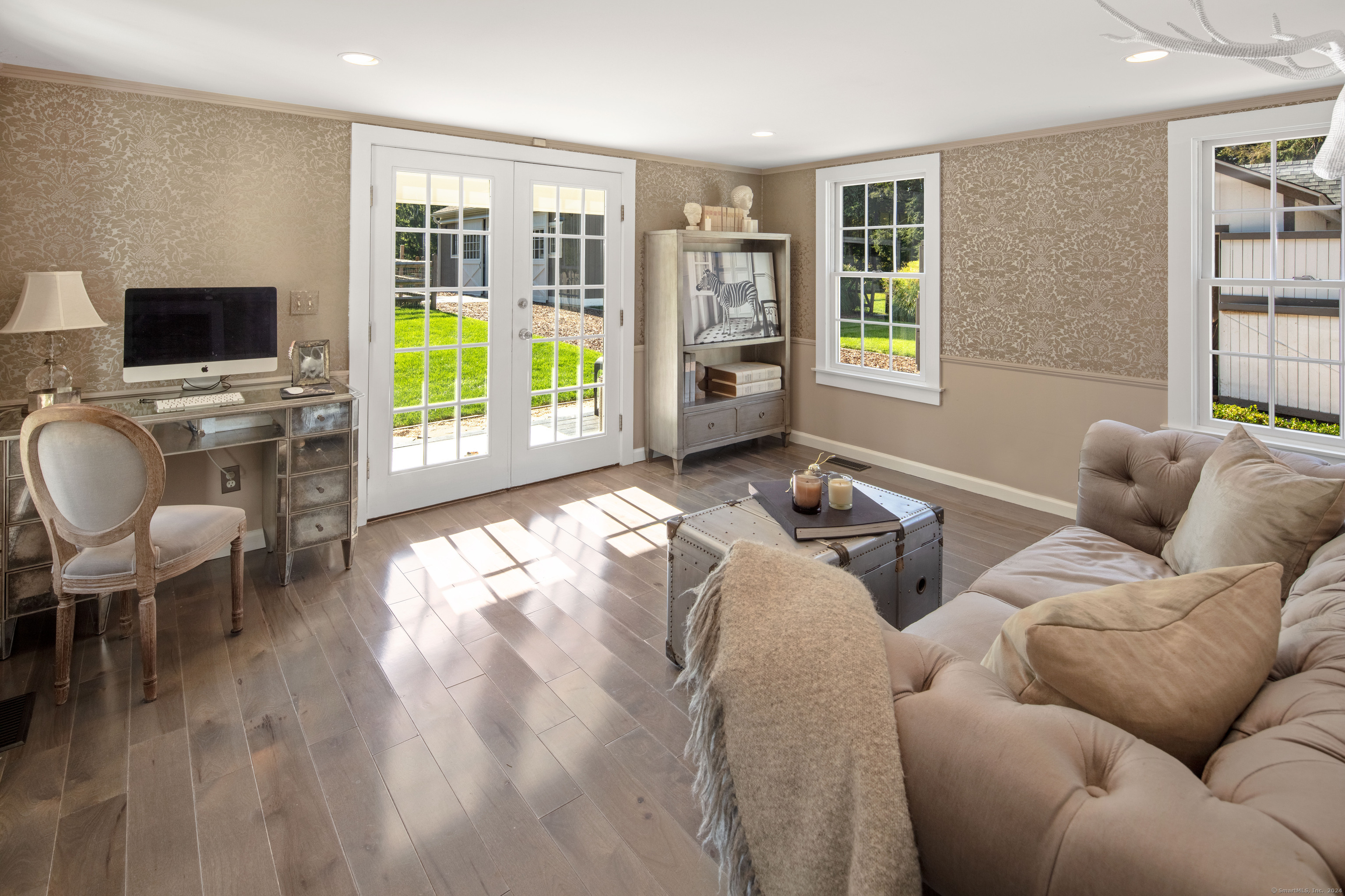 160 Cedar Road Fairfield, CT 06890 - Photo 17 of 37