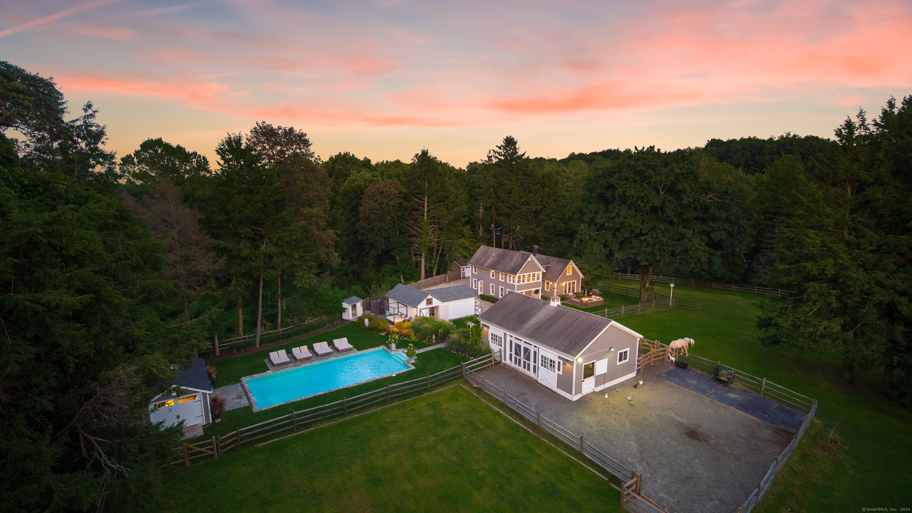 160 Cedar Road Fairfield, CT 06890 - Photo 2 of 37