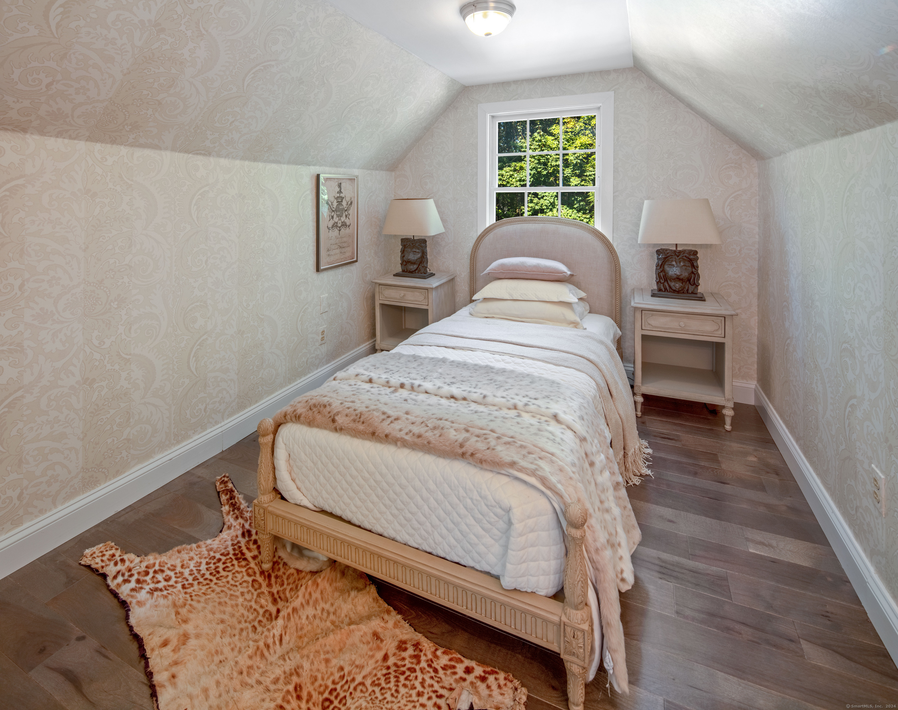 160 Cedar Road Fairfield, CT 06890 - Photo 25 of 37