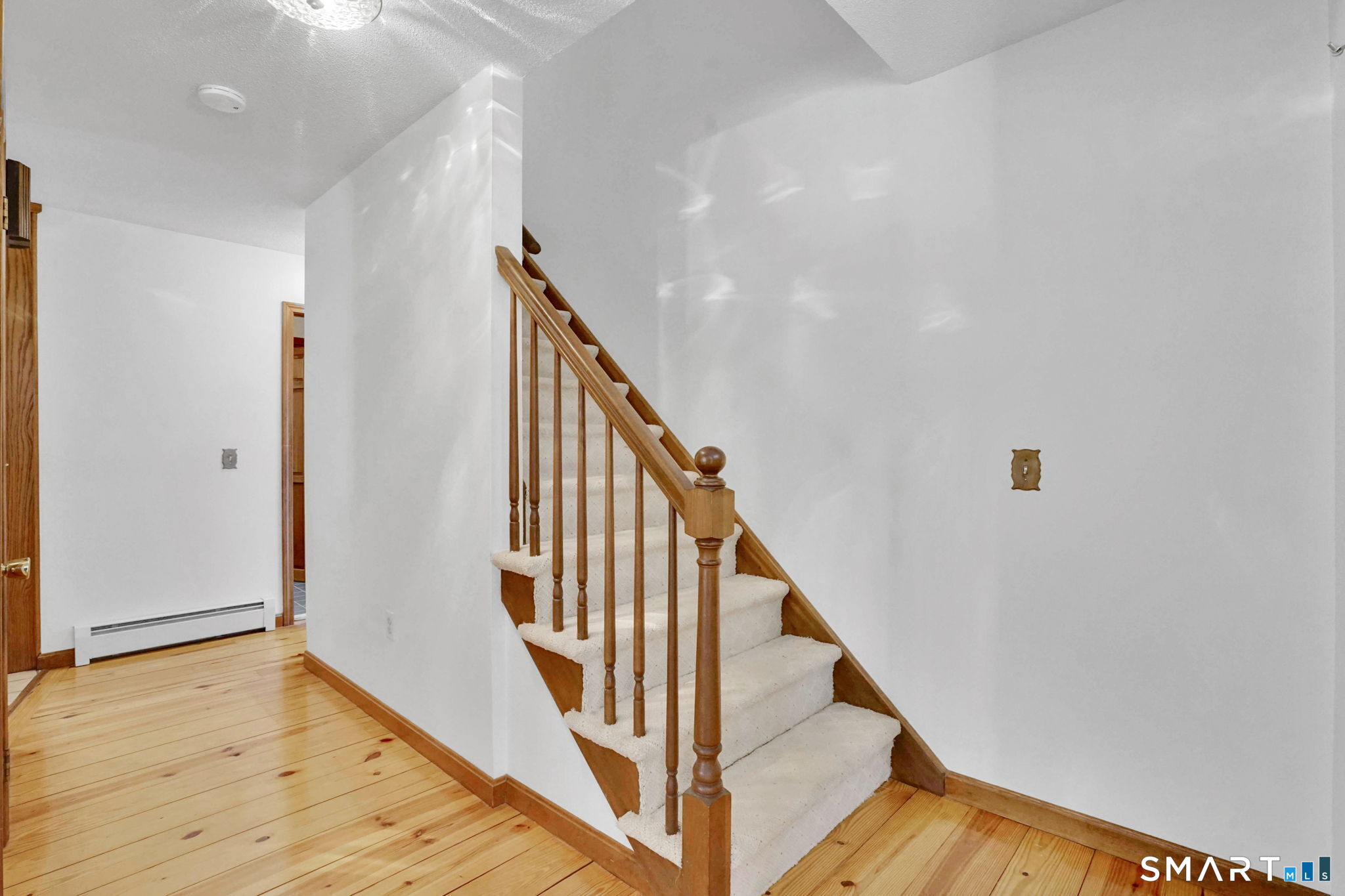 281 Turnpike Road Somers, CT 06071 - Photo 9 of 39