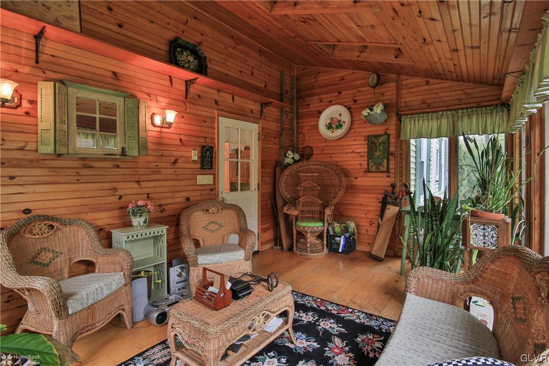 475 English Road Bath, PA 18014 - Photo 18 of 46 a room with musical instruments