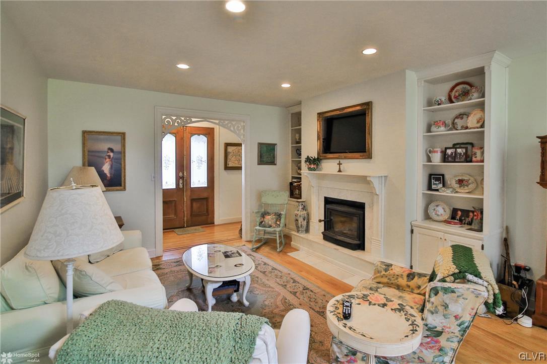 475 English Road Bath, PA 18014 - Photo 7 of 46 a living room with furniture fireplace and flat screen tv