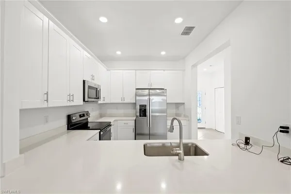 $2,150 | 2827 Blossom Way, Naples, FL 34120