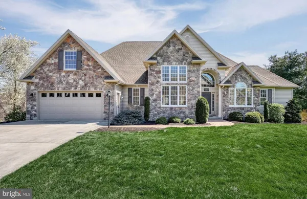 $650,000 | 830 Sawgrass Lane, Mechanicsburg, PA 17050