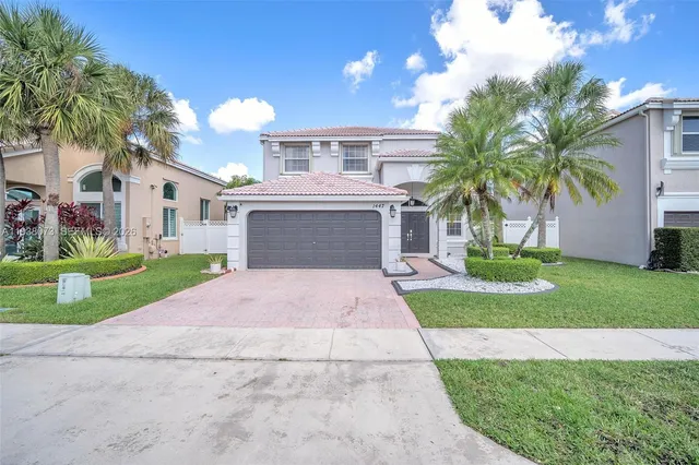 $750,000 | 1447 Northwest 159th Lane, Pembroke Pines, FL 33028