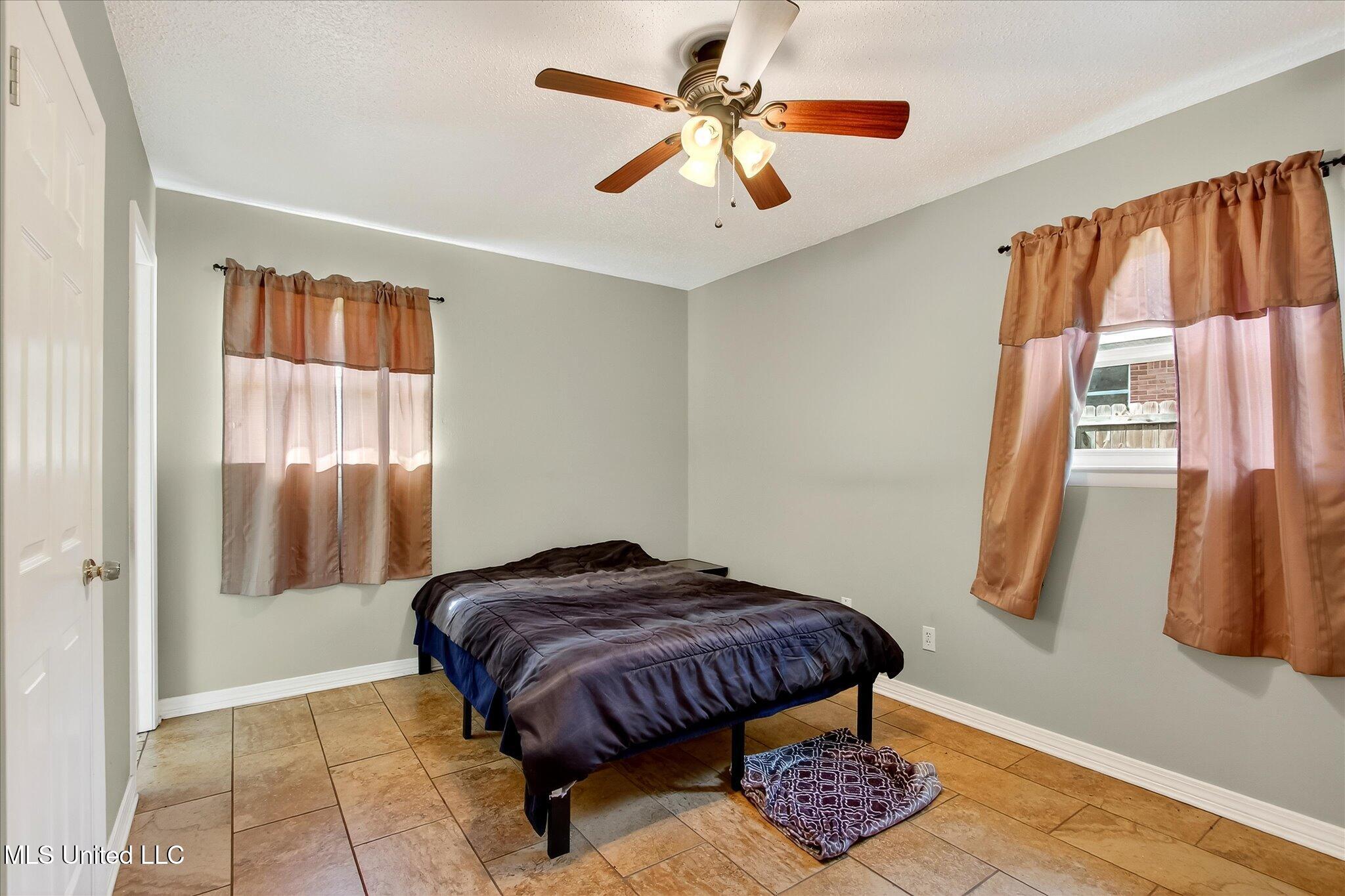 13700 Three Rivers Road Gulfport, MS 39503 - Photo 18 of 43 20-020_IMG_3337