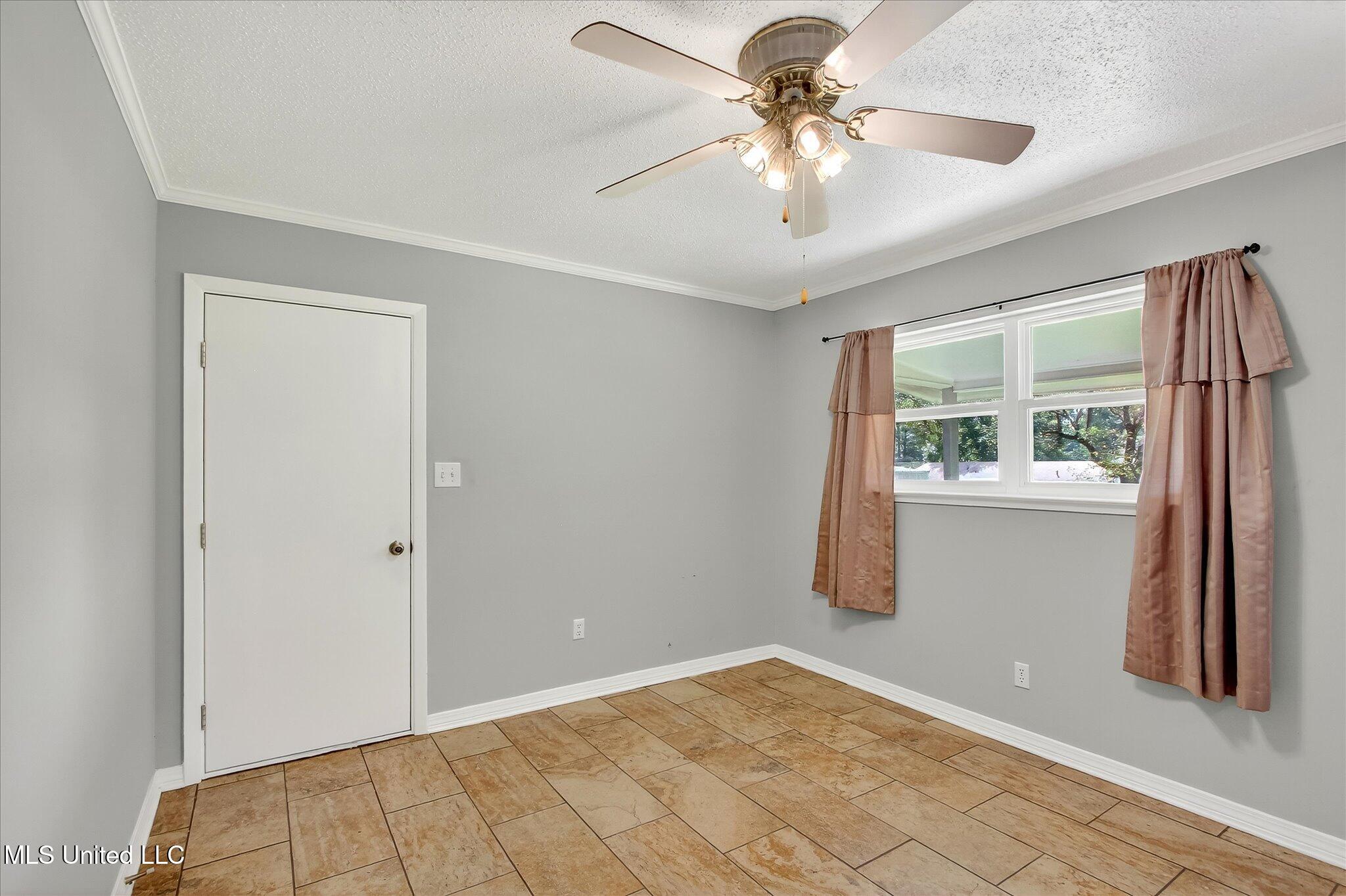 13700 Three Rivers Road Gulfport, MS 39503 - Photo 23 of 43 25-025_IMG_3262