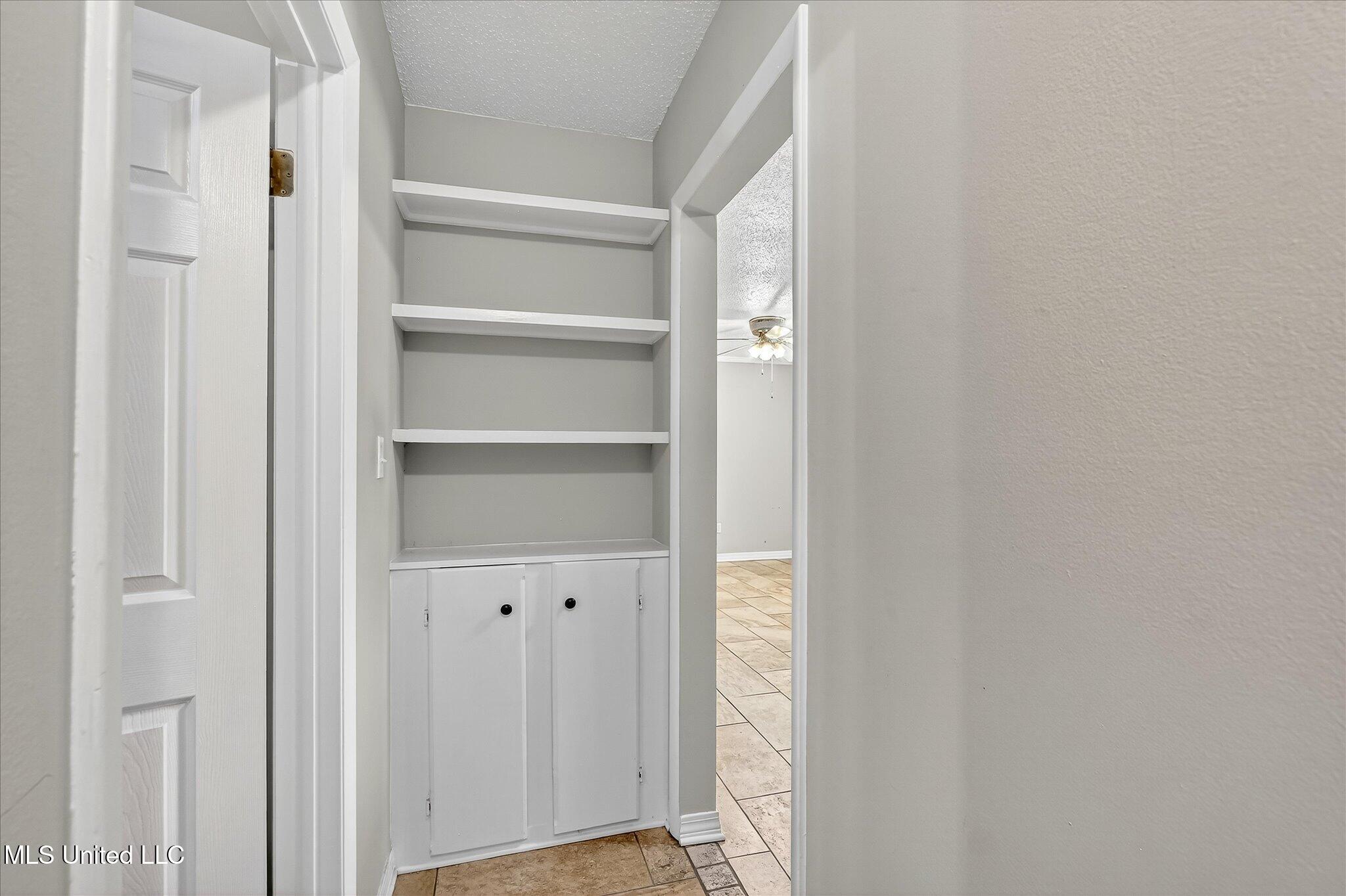 13700 Three Rivers Road Gulfport, MS 39503 - Photo 24 of 43 26-026_IMG_3307